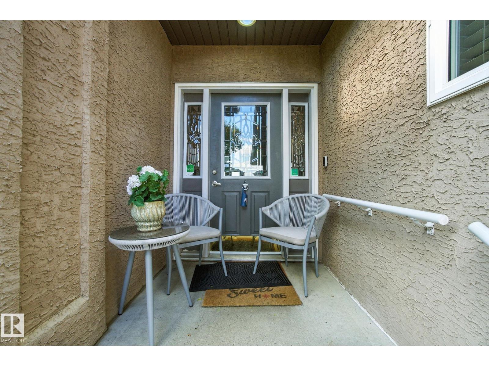 Photo 5 of 1526 Haswell Cl Nw, Edmonton AB