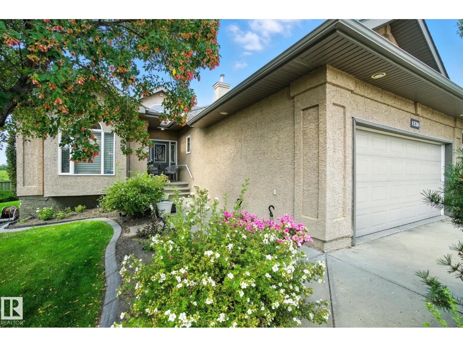 Photo 4 of 1526 Haswell Cl Nw, Edmonton AB