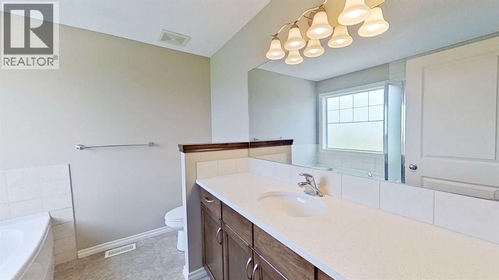 Photo 5 of 161 Silverado Range Cove Sw, Calgary AB