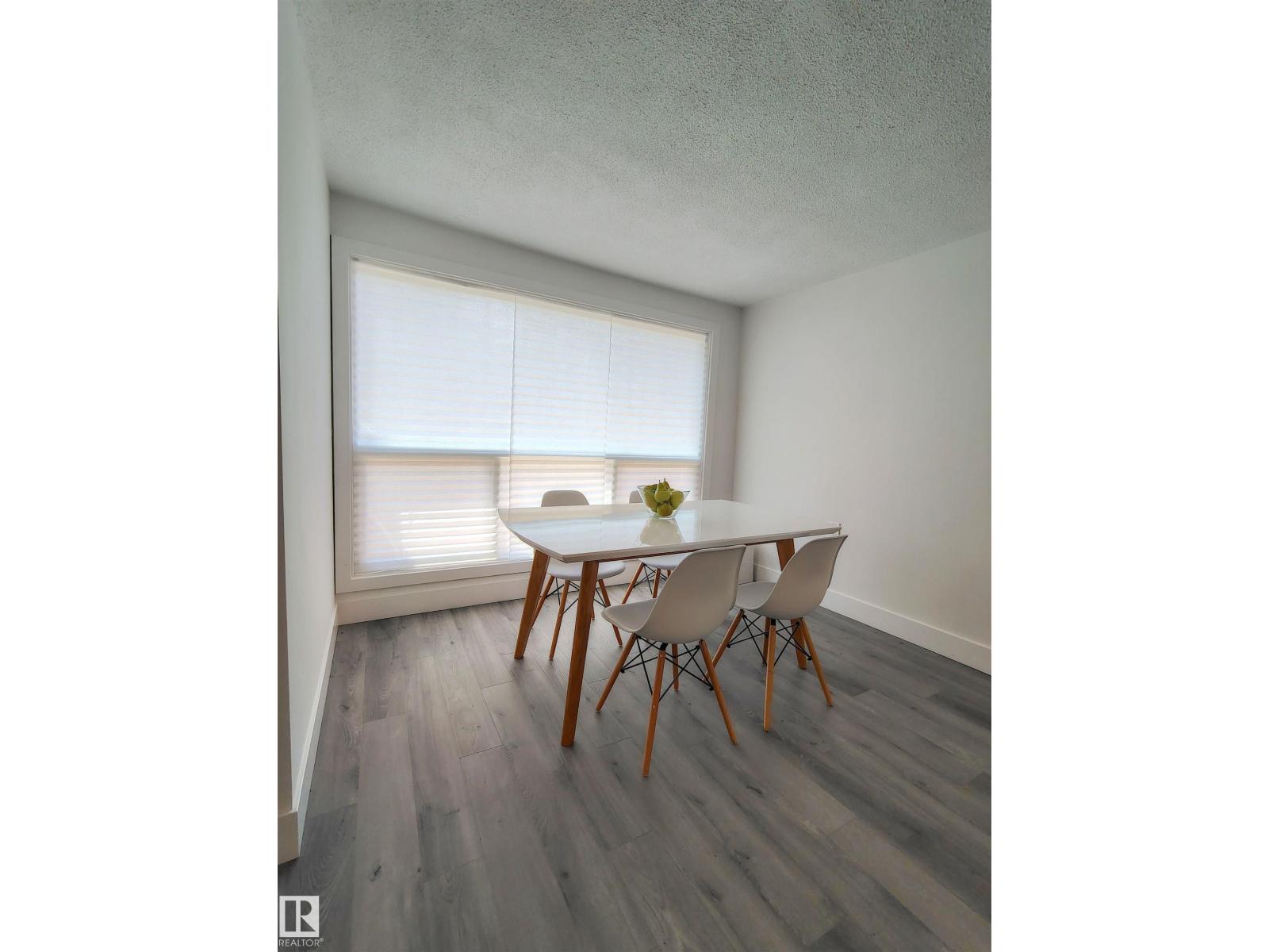 Photo 31 of 9758 88 Av Nw, Edmonton AB
