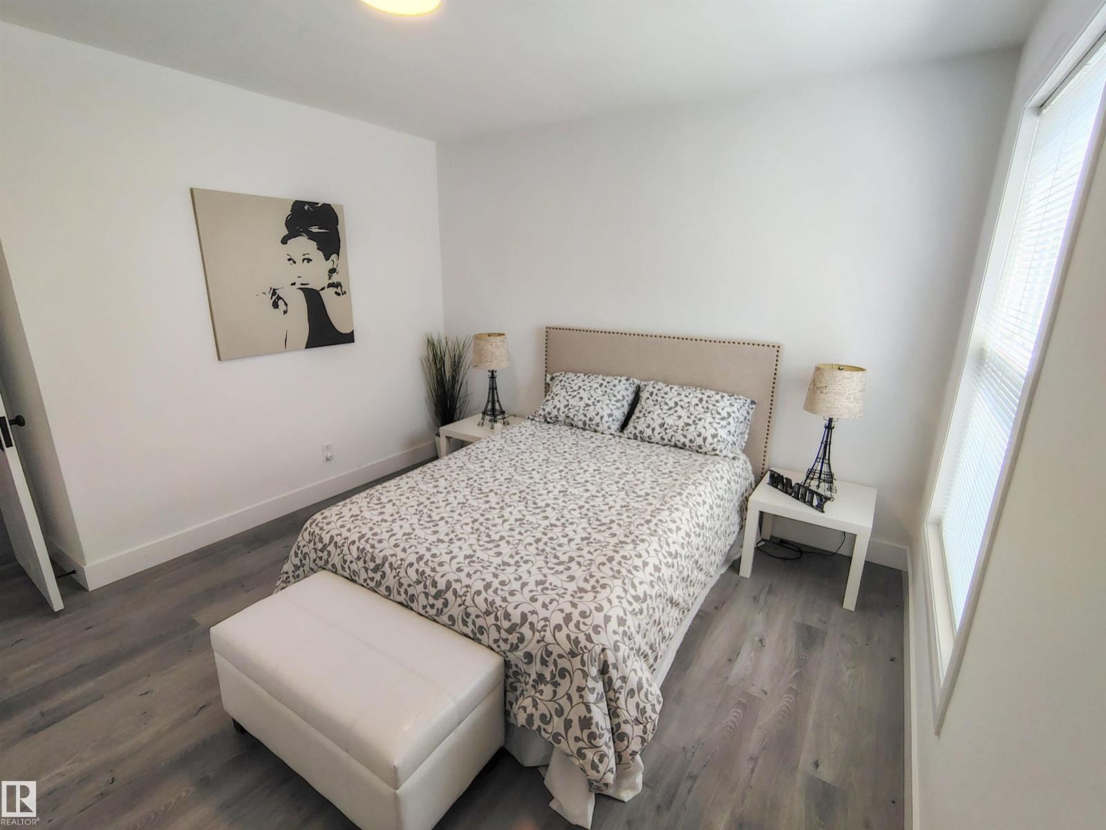 Photo 24 of 9758 88 Av Nw, Edmonton AB