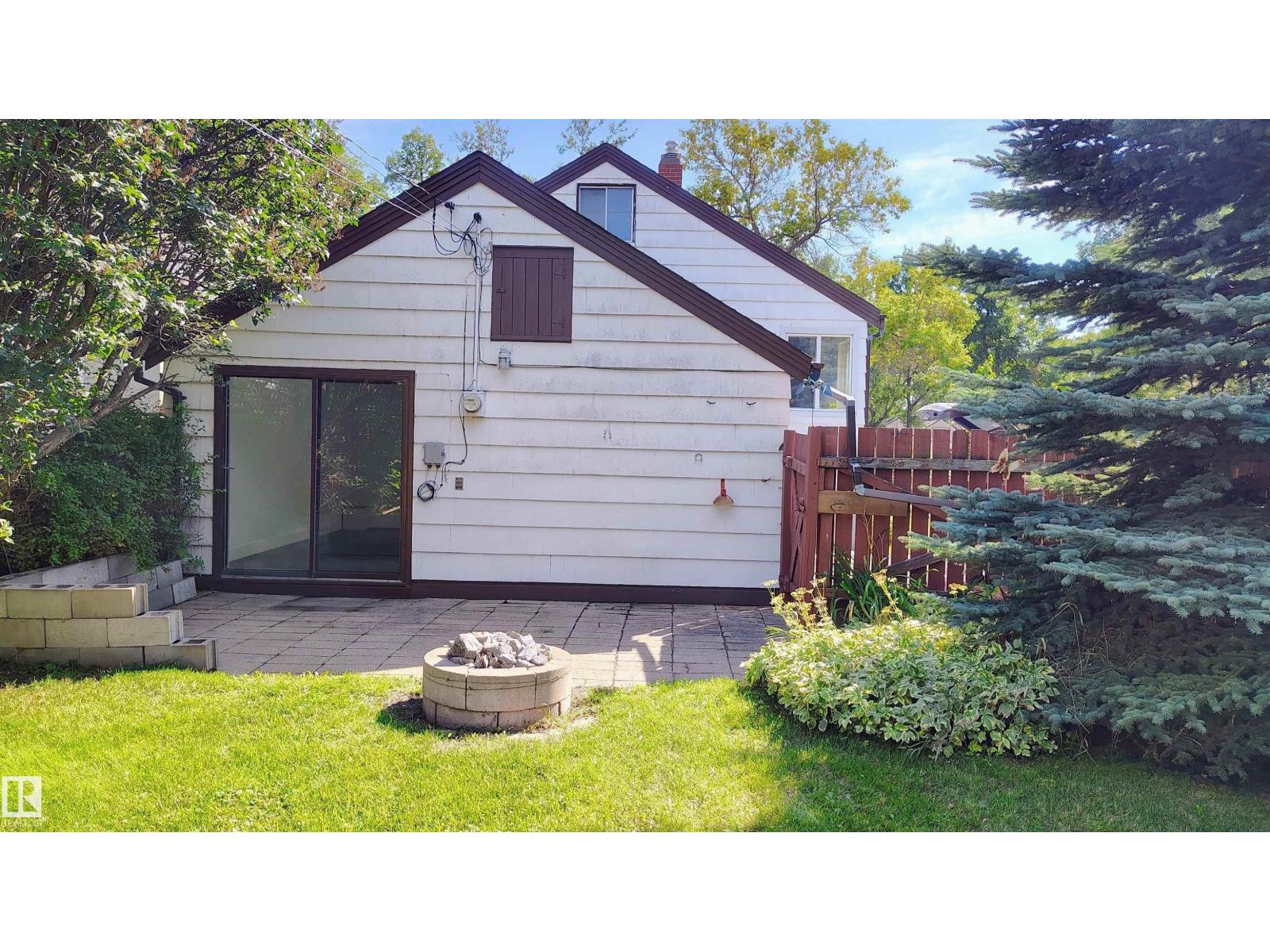 Photo 52 of 9758 88 Av Nw, Edmonton AB