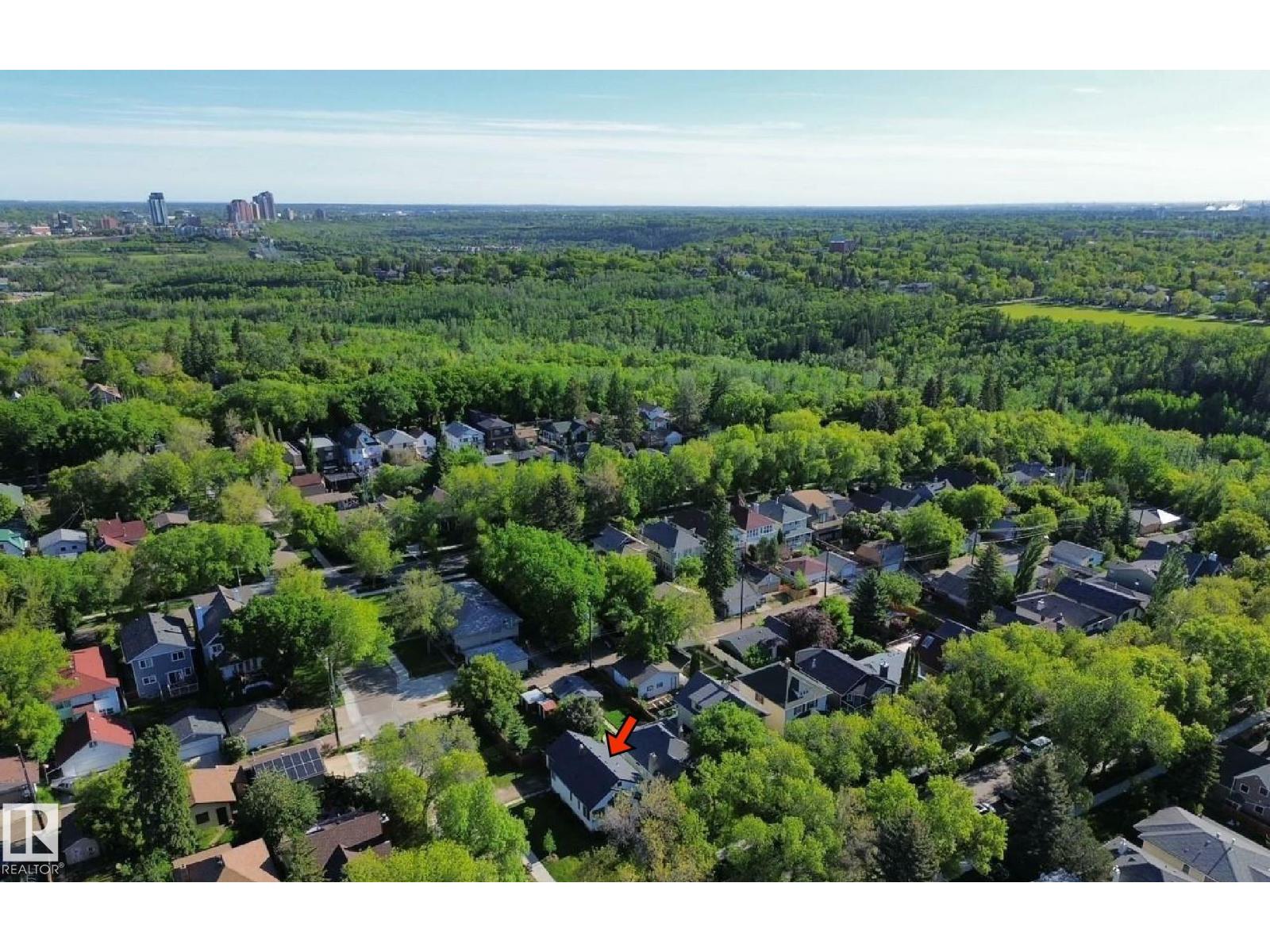 Photo 62 of 9758 88 Av Nw, Edmonton AB