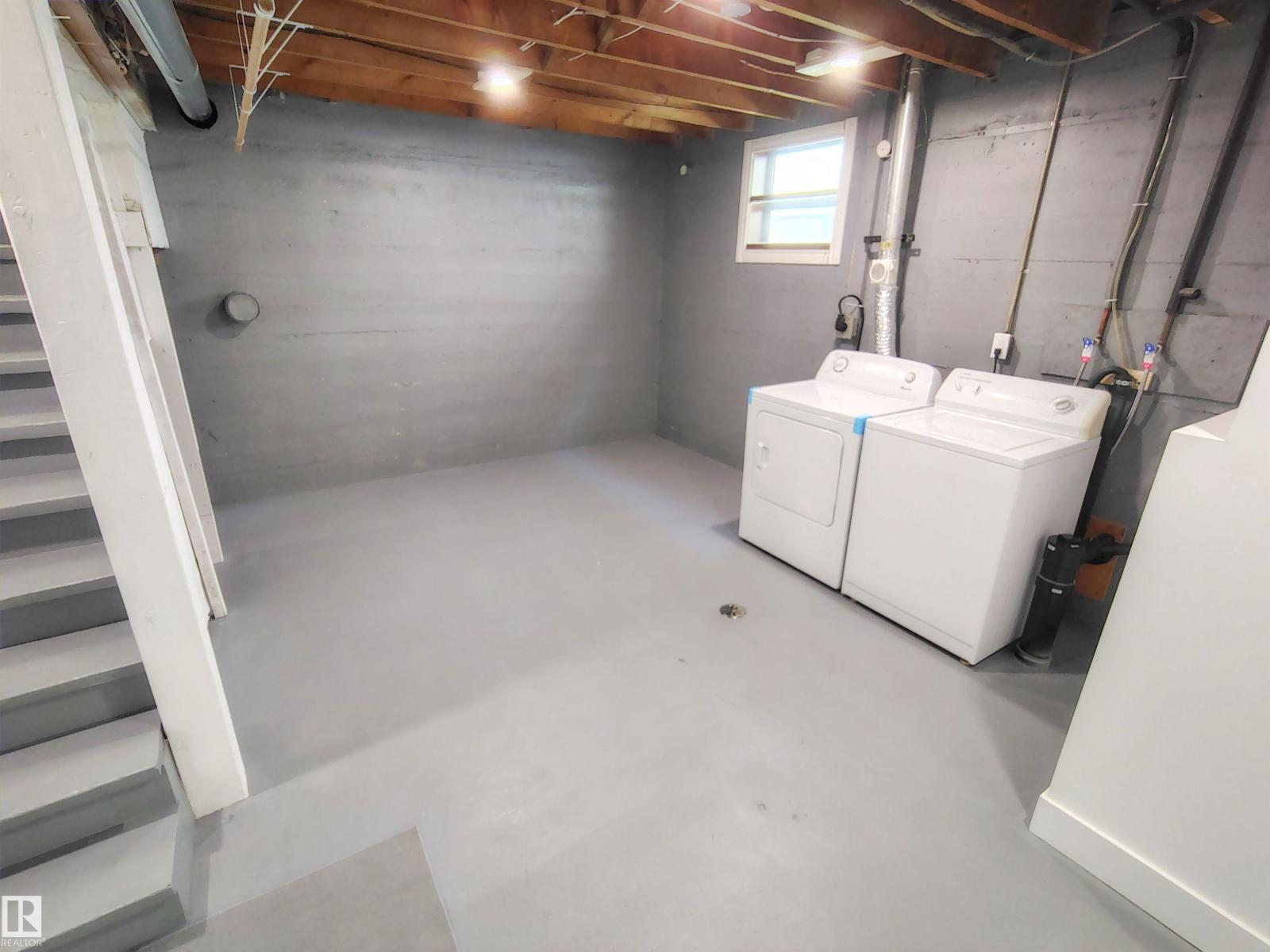 Photo 37 of 9758 88 Av Nw, Edmonton AB