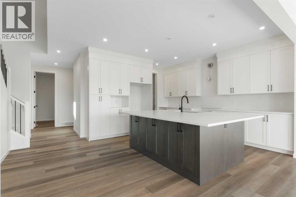 Photo 10 of 266 West Grove Lane Sw, Calgary AB