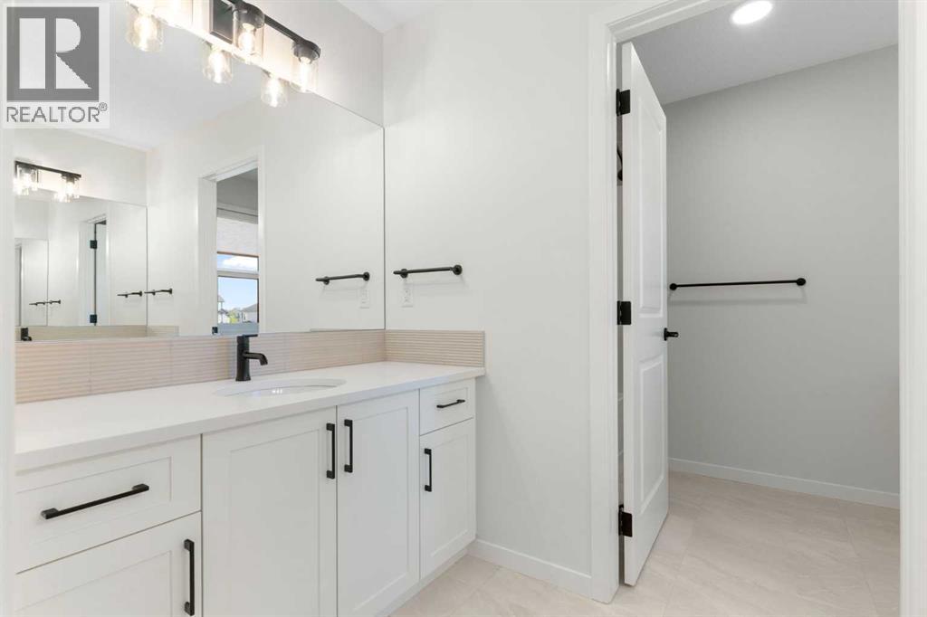 Photo 28 of 266 West Grove Lane Sw, Calgary AB