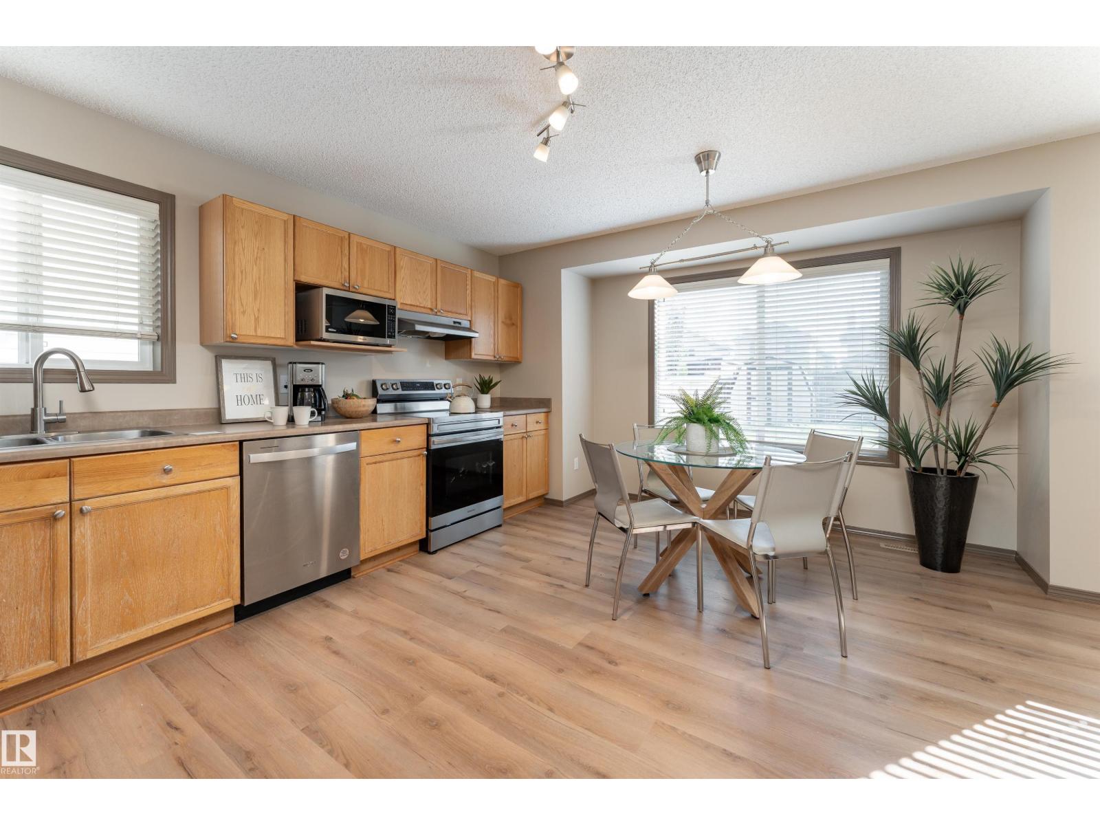 Photo 19 of 625 88 A St Sw, Edmonton AB