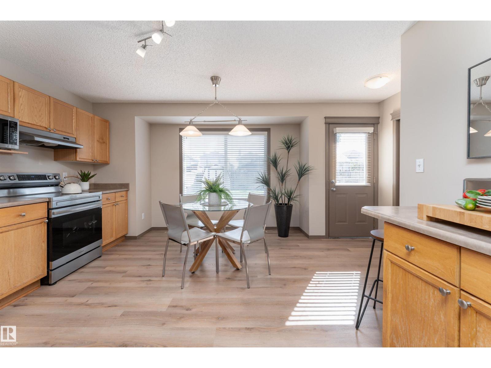 Photo 23 of 625 88 A St Sw, Edmonton AB