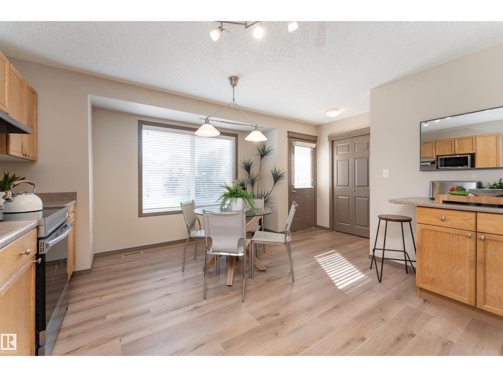 Photo 12 of 625 88 A St Sw, Edmonton AB