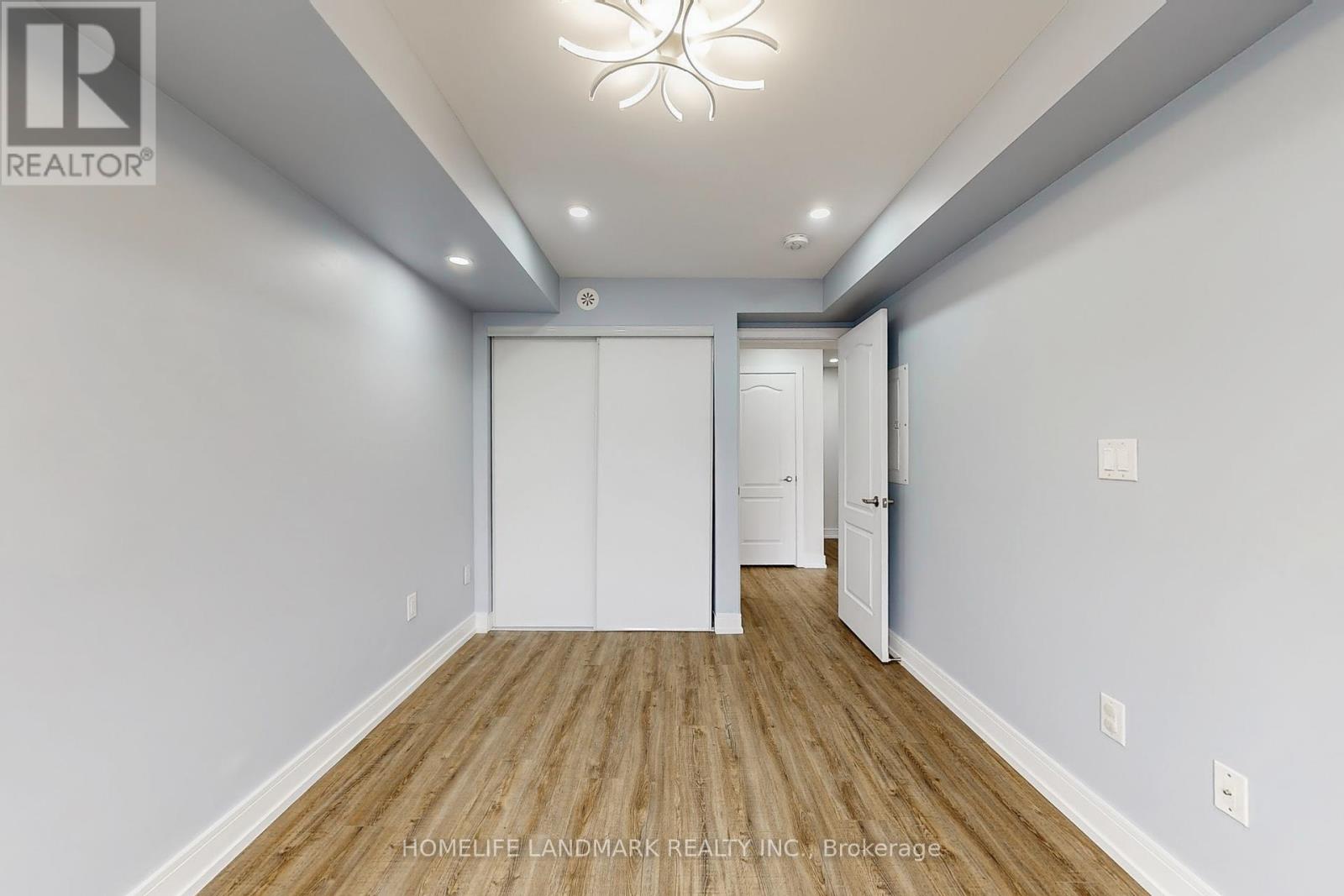 Photo 4 of 2503 30 Westmeath Lane, Markham ON