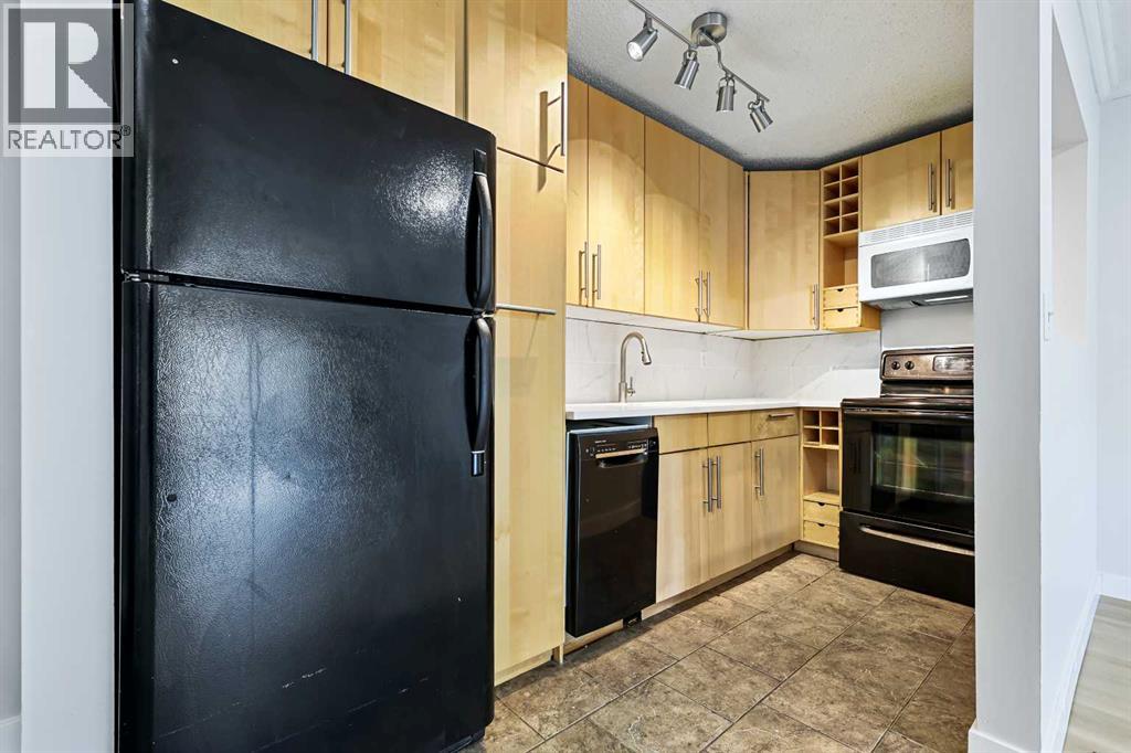 Photo 27 of 305 732 57 Avenue Sw, Calgary AB