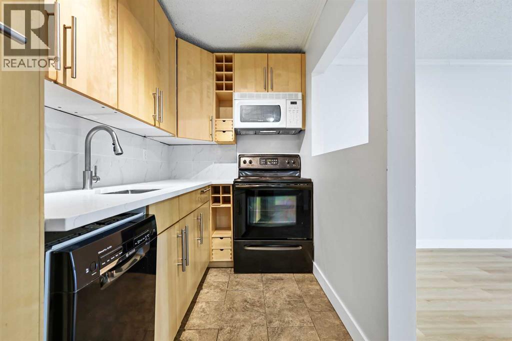 Photo 1 of 305 732 57 Avenue Sw, Calgary AB