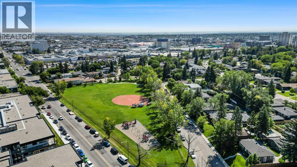 Photo 16 of 305 732 57 Avenue Sw, Calgary AB