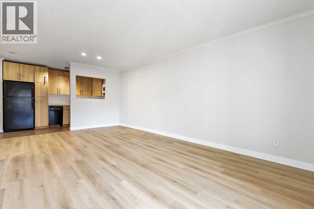 Photo 11 of 305 732 57 Avenue Sw, Calgary AB