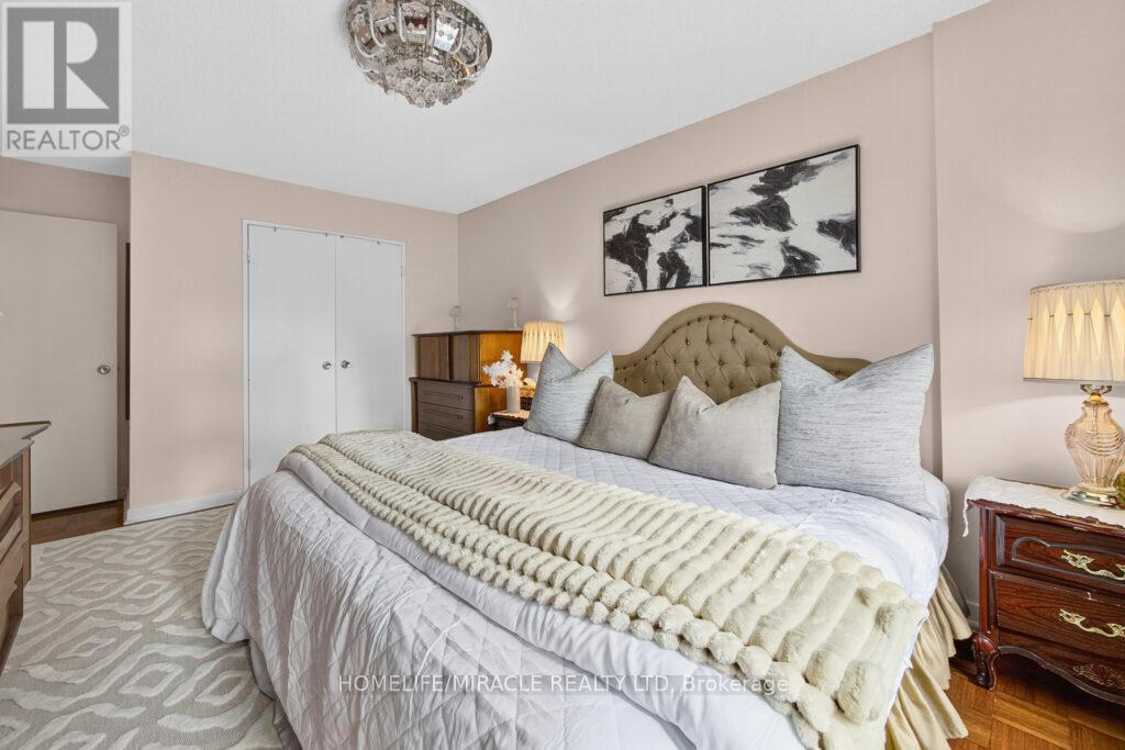 Photo 25 of 509 1580 Mississauga Valley Boulevard, Mississauga ON