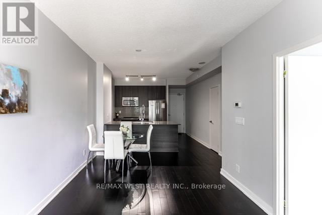 Photo 3 of 903 4011 Brickstone Mews, Mississauga ON