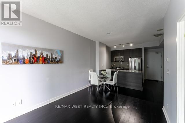 Photo 5 of 903 4011 Brickstone Mews, Mississauga ON
