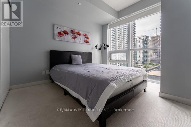 Photo 11 of 903 4011 Brickstone Mews, Mississauga ON