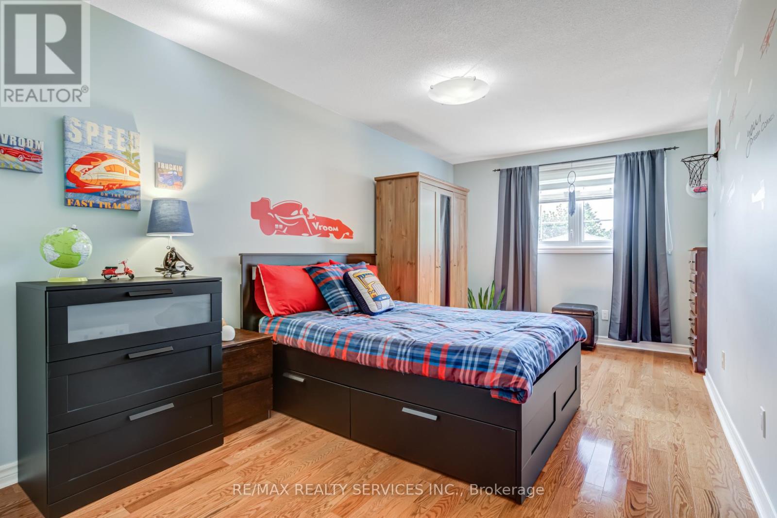 Photo 50 of 74 Crenshaw Court, Brampton ON