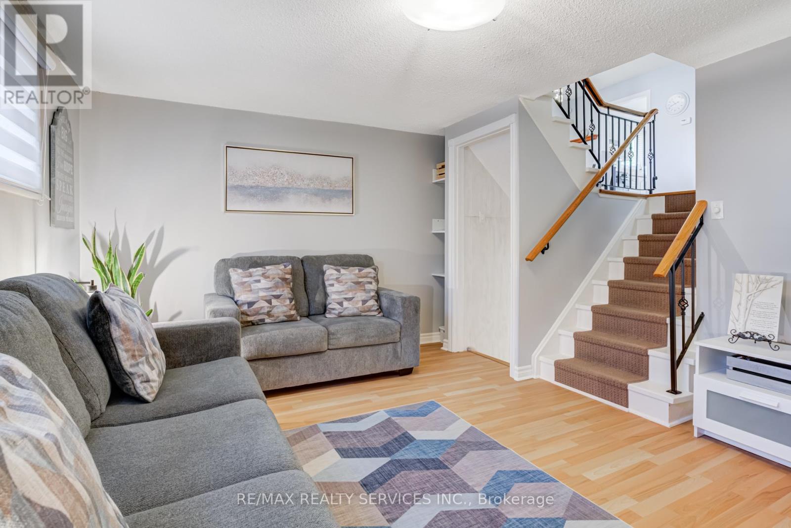 Photo 25 of 74 Crenshaw Court, Brampton ON