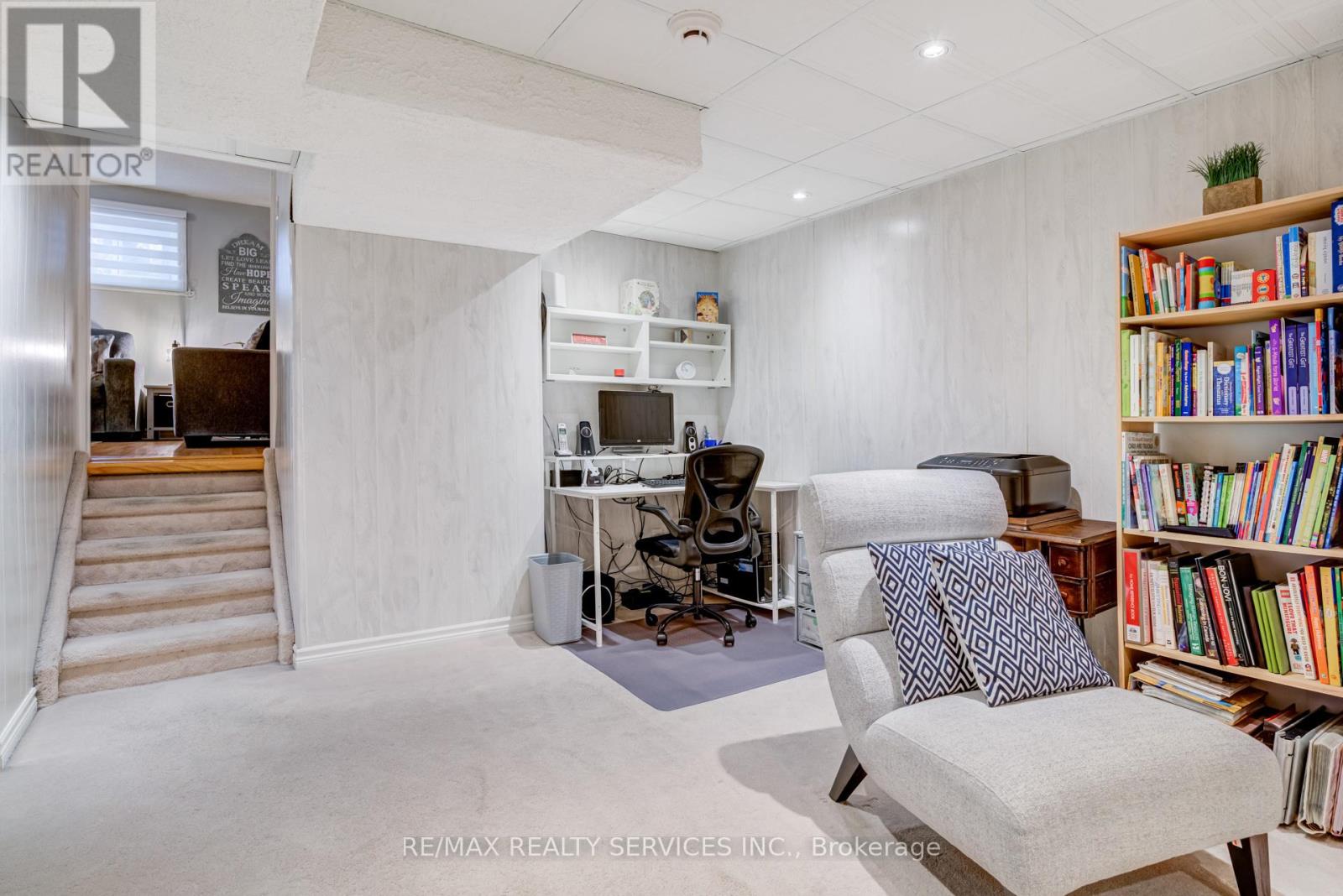 Photo 28 of 74 Crenshaw Court, Brampton ON