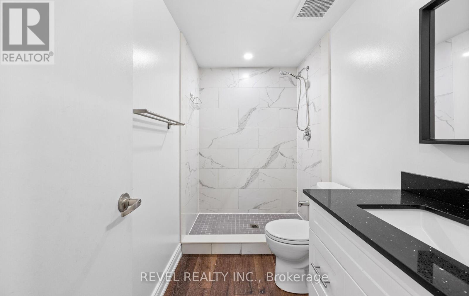 Photo 19 of Basement 69 Rockcliffe Boulevard, Toronto ON