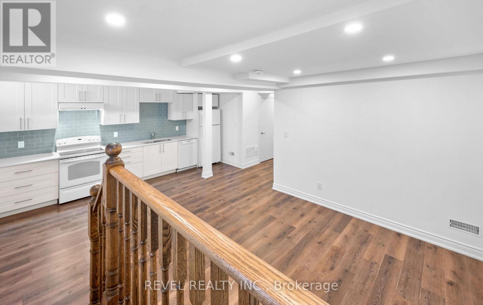 Photo 7 of Basement 69 Rockcliffe Boulevard, Toronto ON