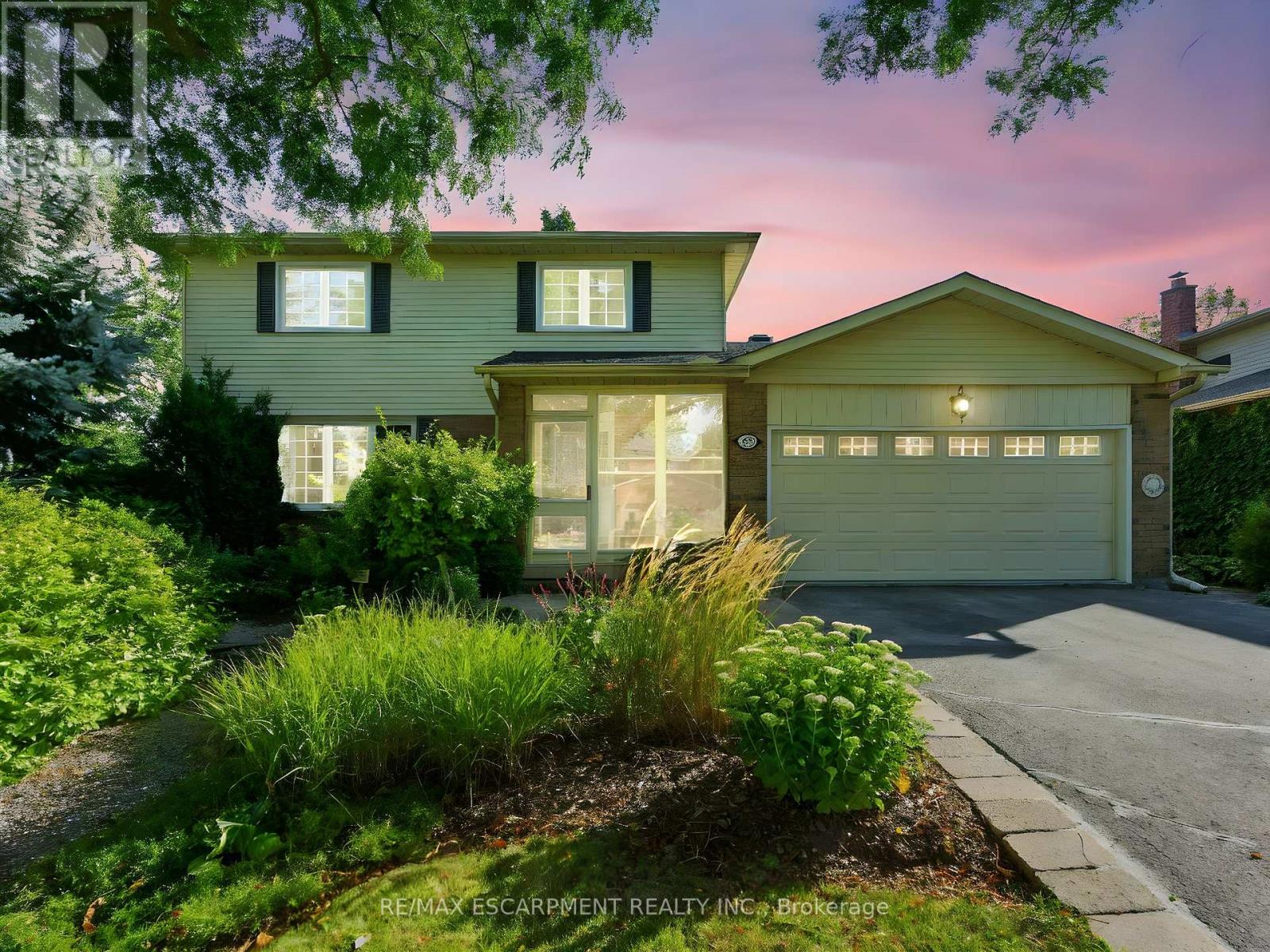 Photo 35 of 252 Mississauga Street, Oakville ON