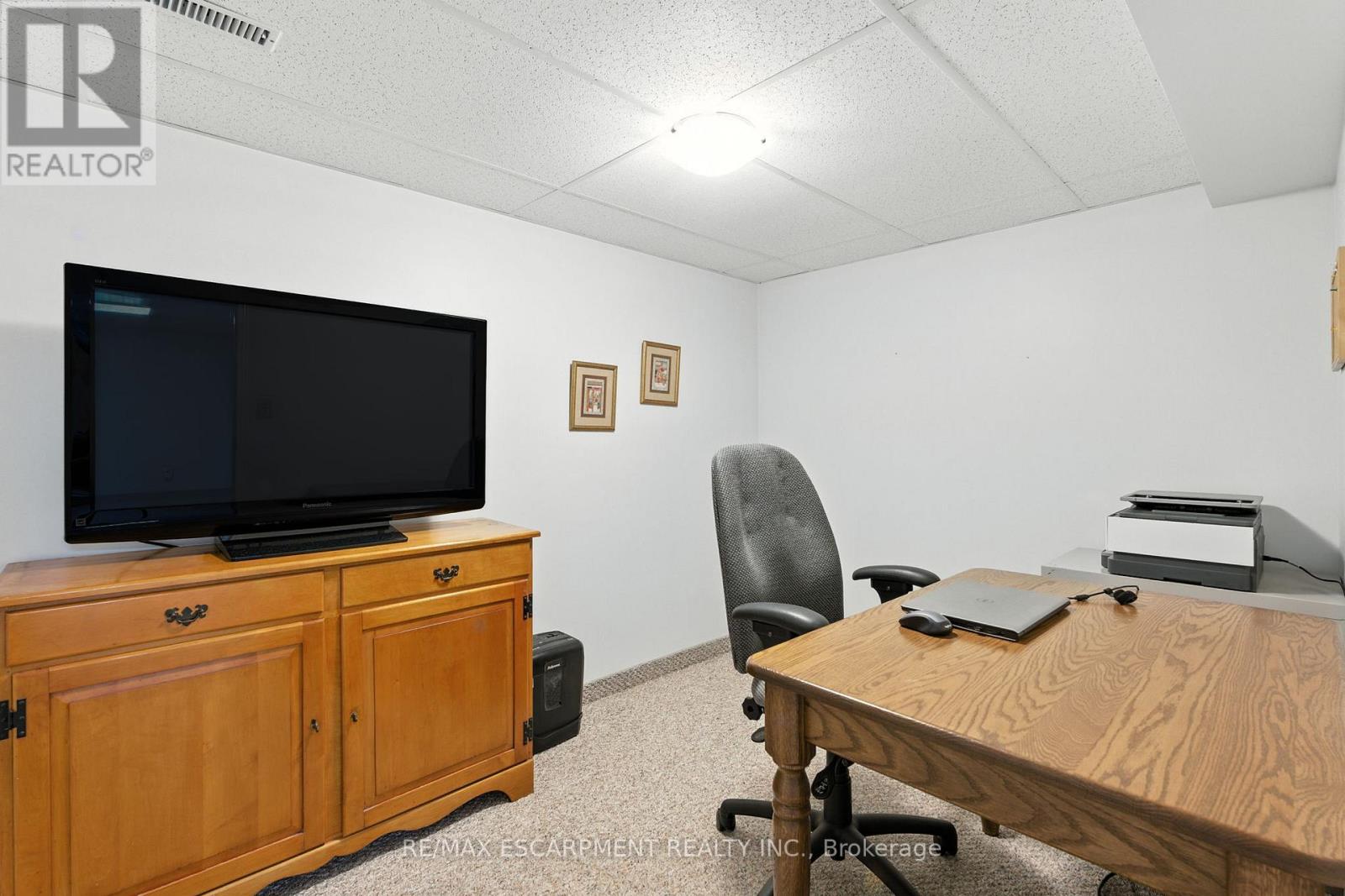 Photo 4 of 252 Mississauga Street, Oakville ON
