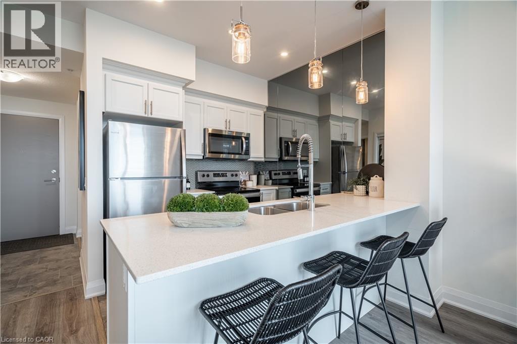 Photo 12 of 16 Concord Place Unit 426, Grimsby ON