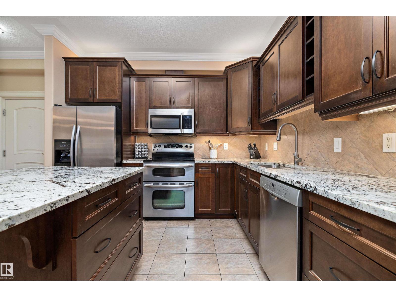 Photo 35 of 204 8631 108 St Nw, Edmonton AB