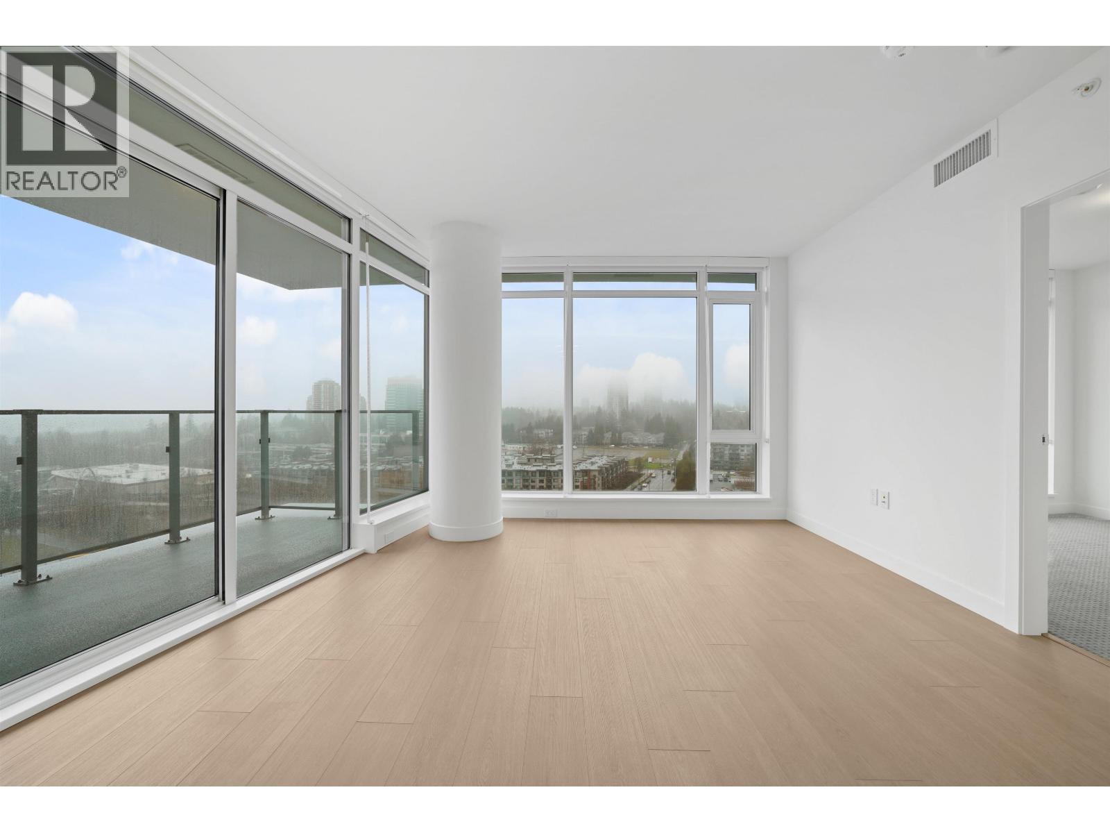 Photo 1 of 1601 7683 Park Crescent, Burnaby BC