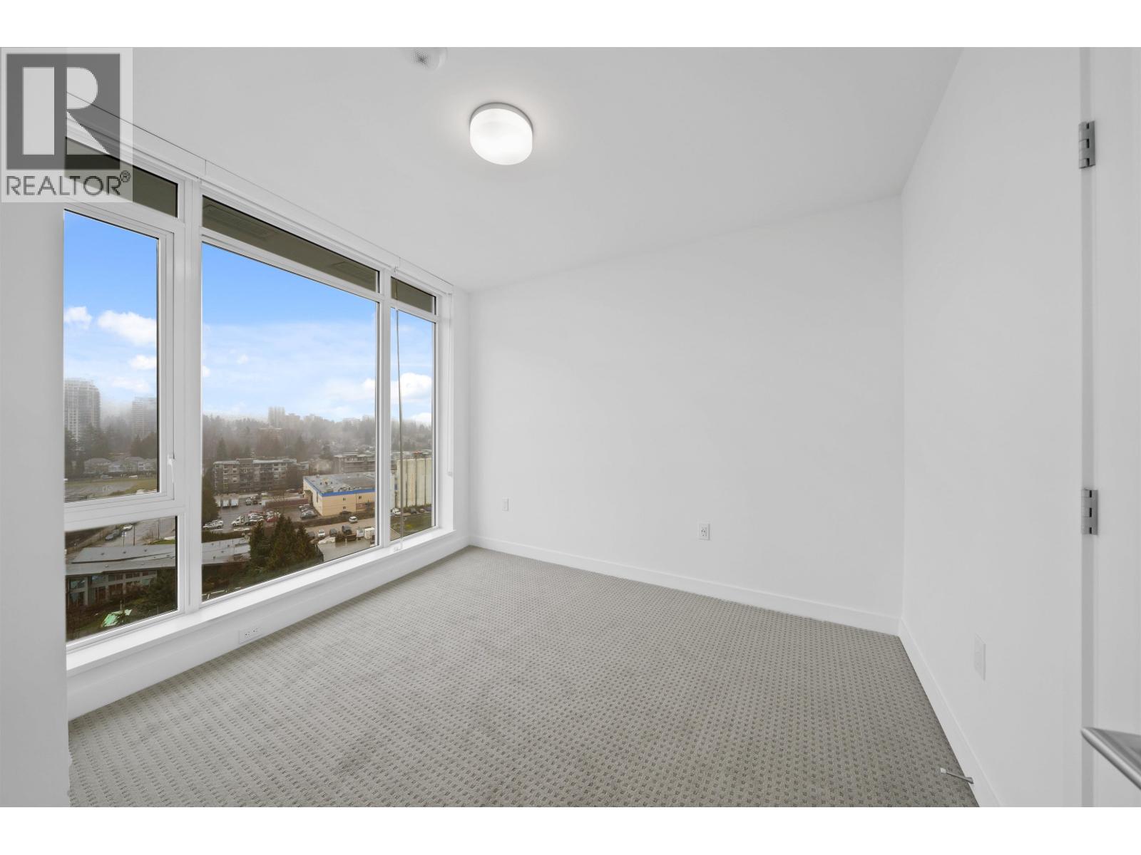 Photo 18 of 1601 7683 Park Crescent, Burnaby BC