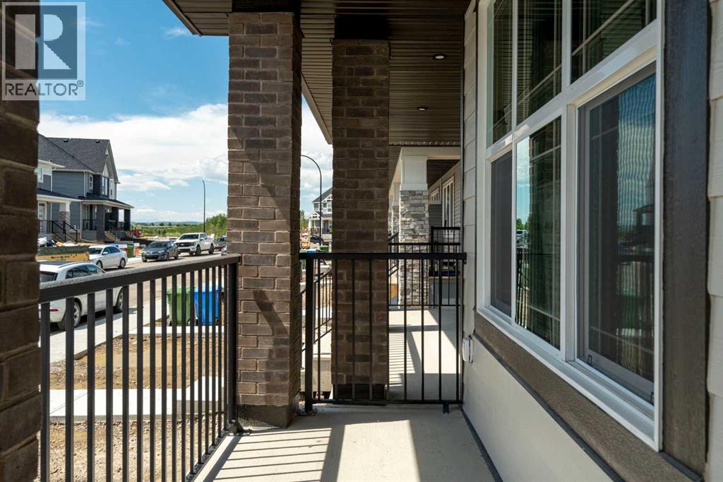 Photo 42 of 135 Creekview Gardens Sw, Calgary AB
