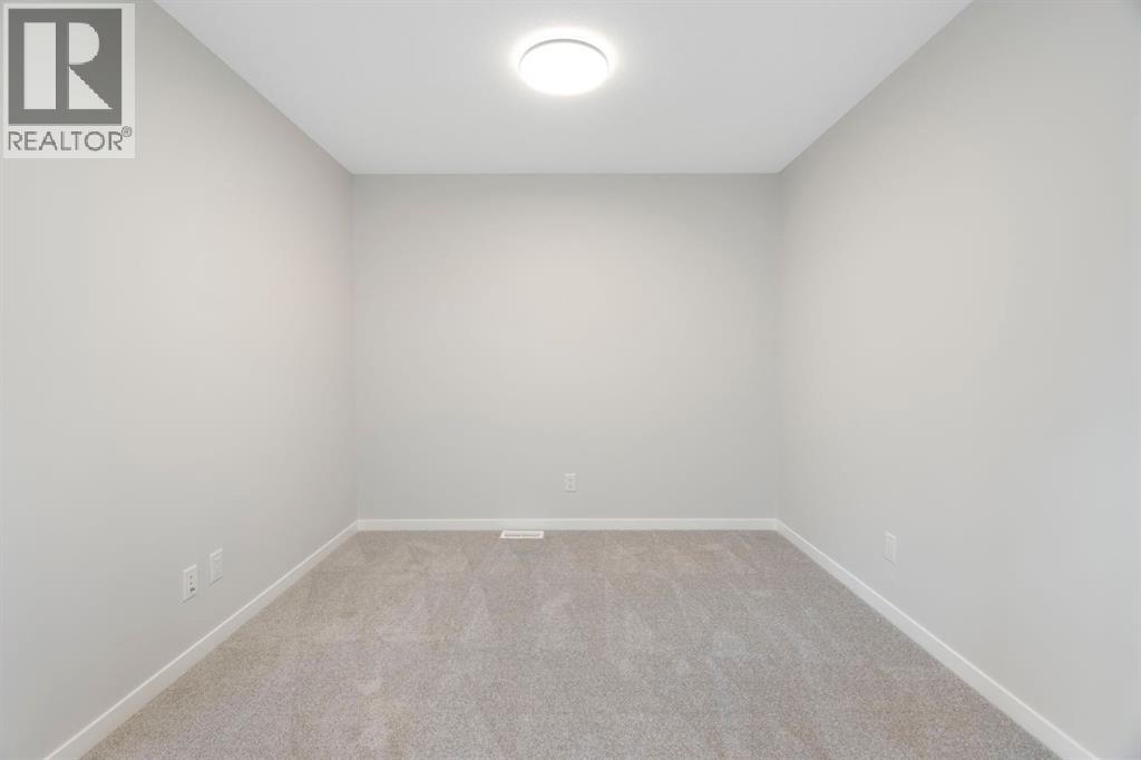 Photo 25 of 620 Rowmont Boulevard Nw, Calgary AB