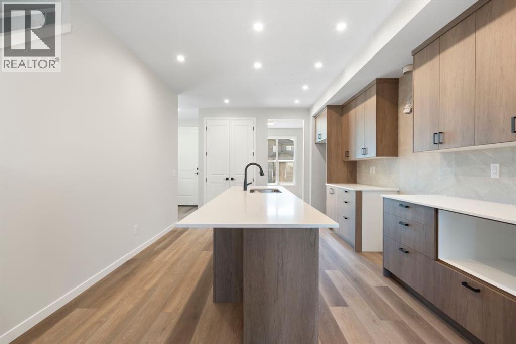 Photo 6 of 620 Rowmont Boulevard Nw, Calgary AB