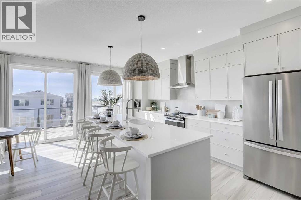 Photo 15 of 69 Royston Grove Nw, Calgary AB