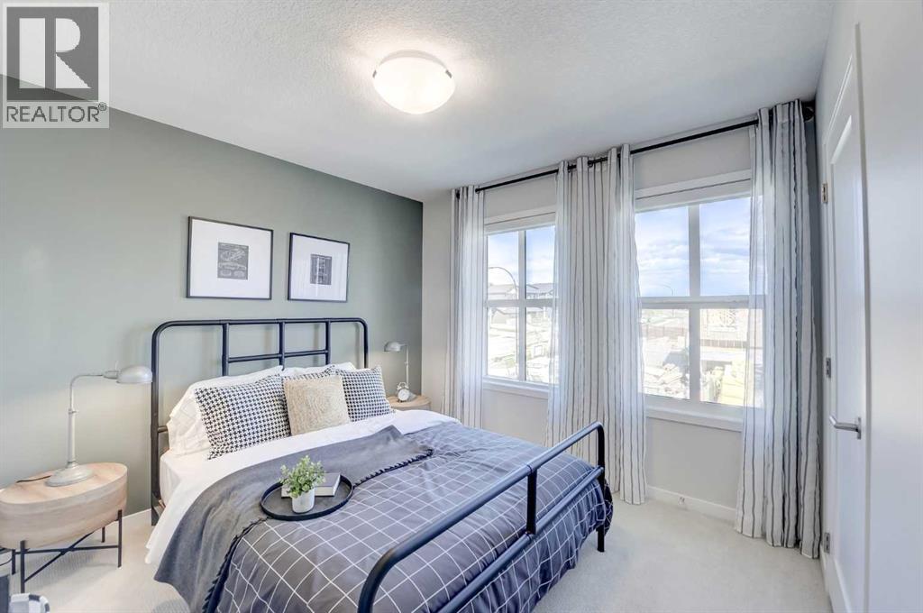 Photo 8 of 69 Royston Grove Nw, Calgary AB