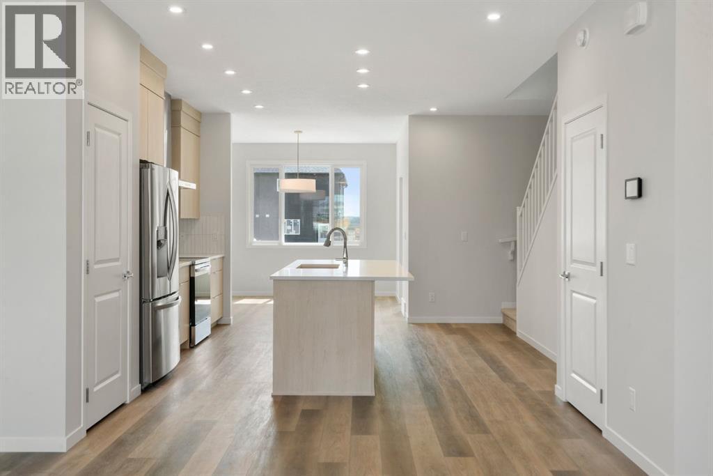 Photo 5 of 672 Buffaloberry Manor Se, Calgary AB