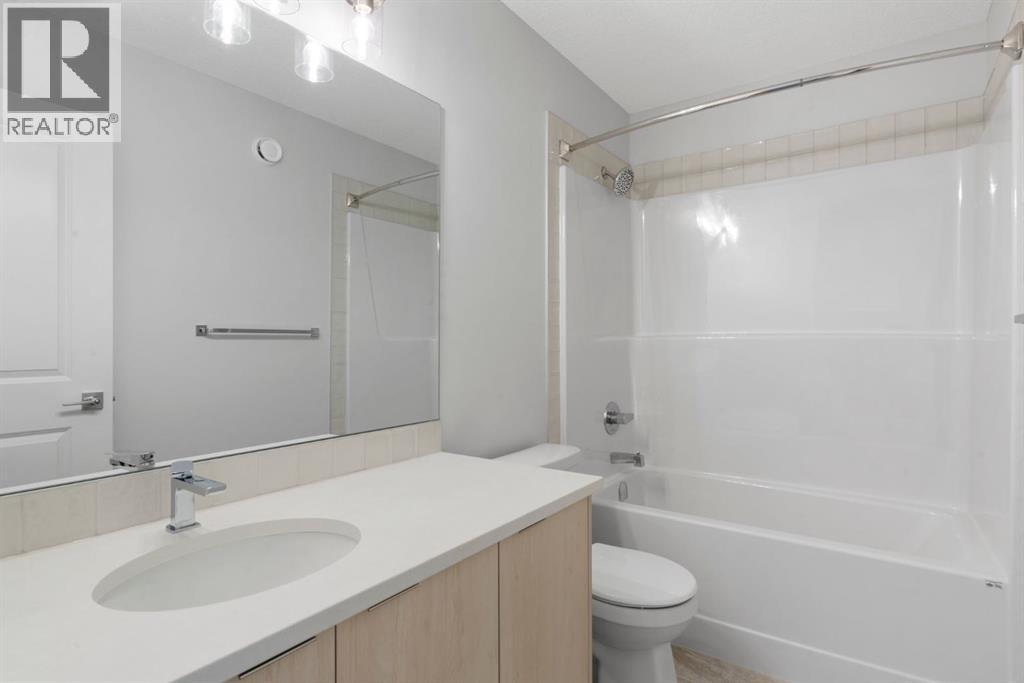 Photo 33 of 672 Buffaloberry Manor Se, Calgary AB