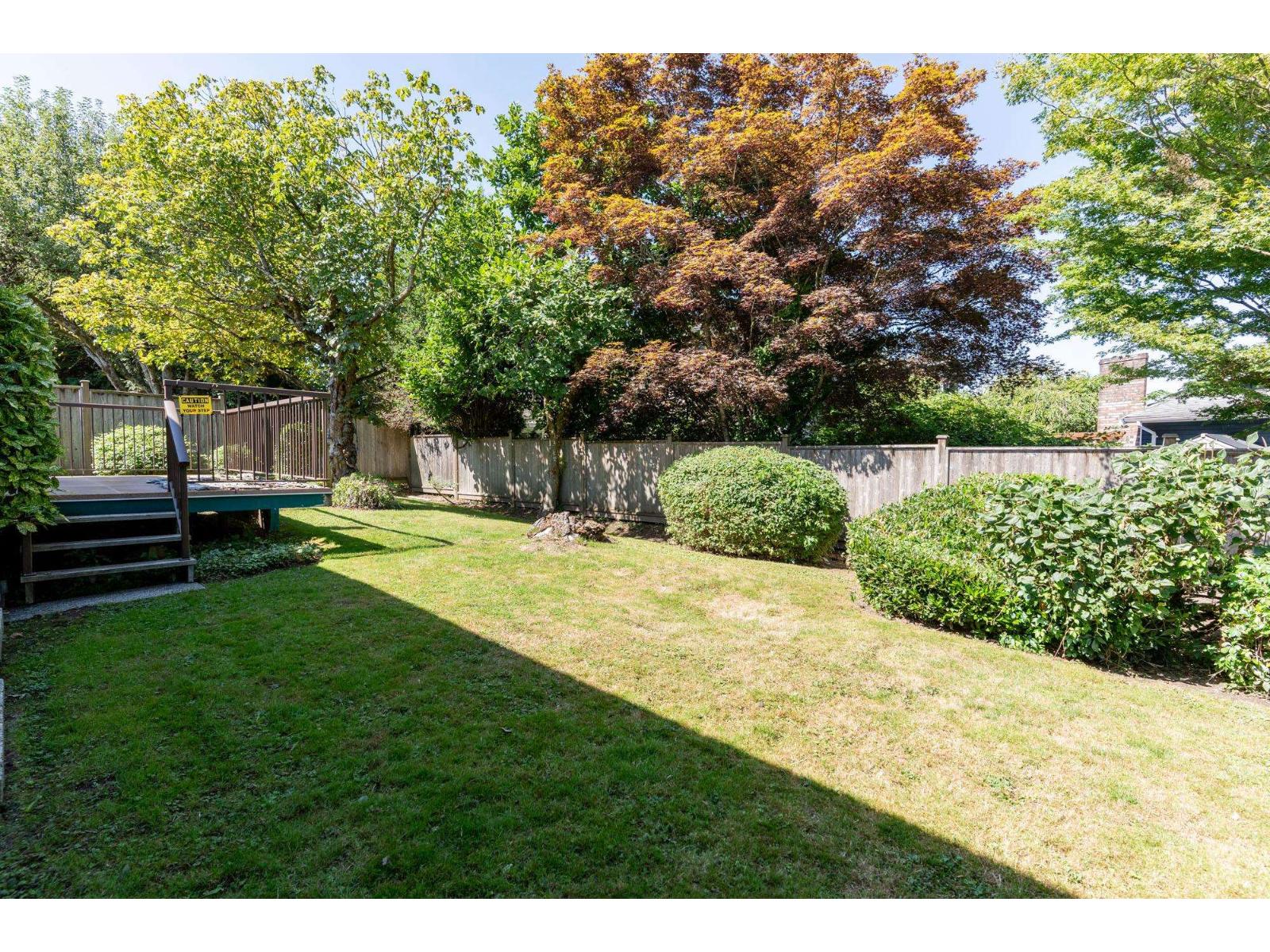 Photo 5 of 19725 50 A Avenue, Langley BC