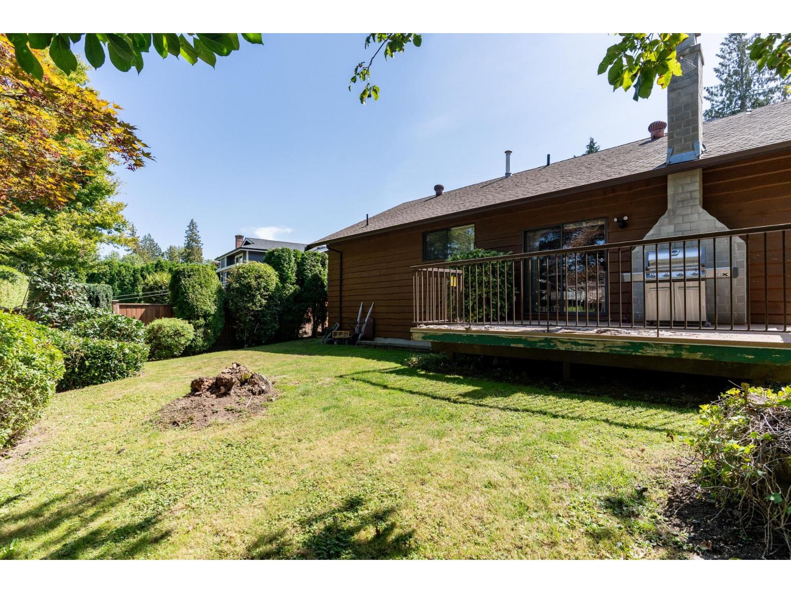 Photo 9 of 19725 50 A Avenue, Langley BC