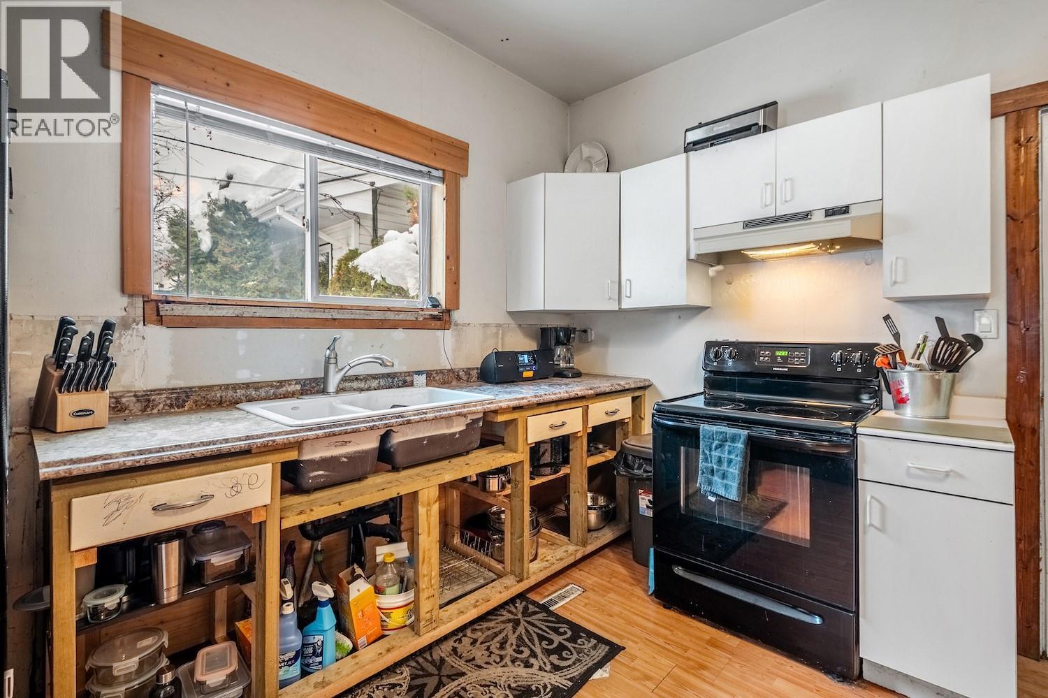 Photo 17 of 1171 1st Avenue, Fernie BC