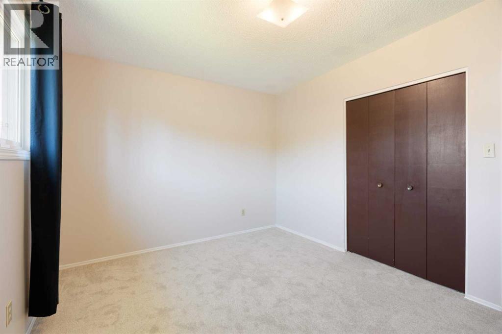 Photo 16 of 11741 Canfield Road Sw, Calgary AB