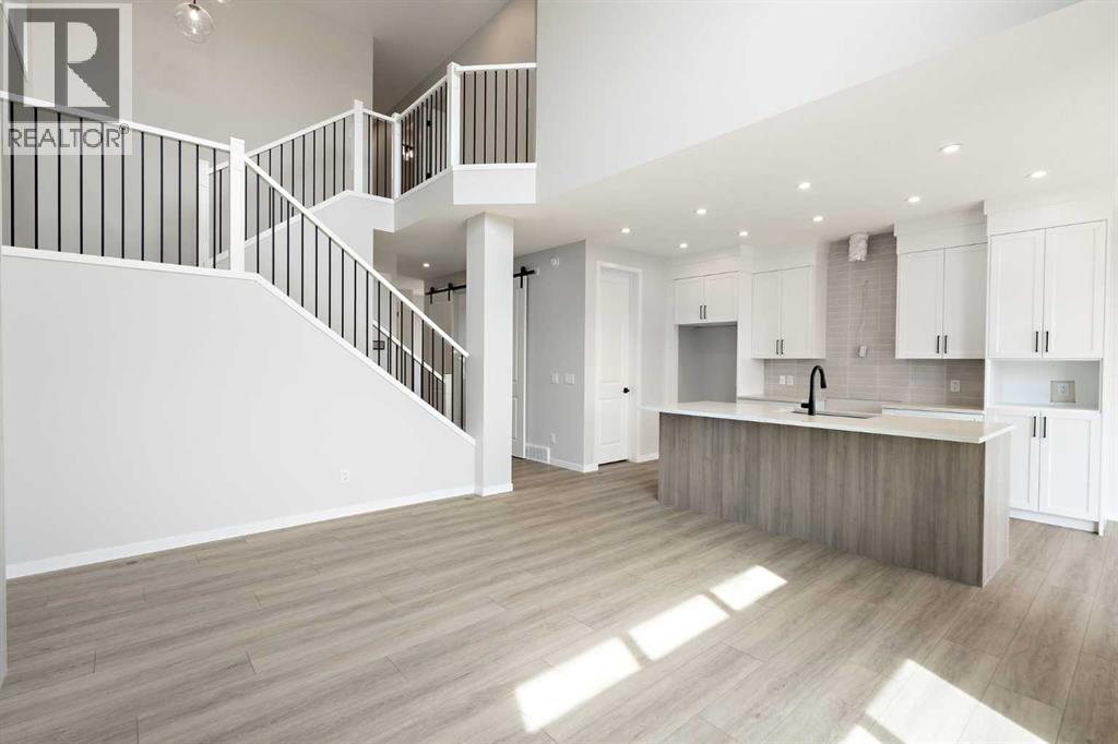Photo 18 of 262 West Grove Lane Sw, Calgary AB