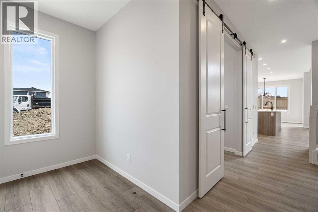 Photo 22 of 262 West Grove Lane Sw, Calgary AB