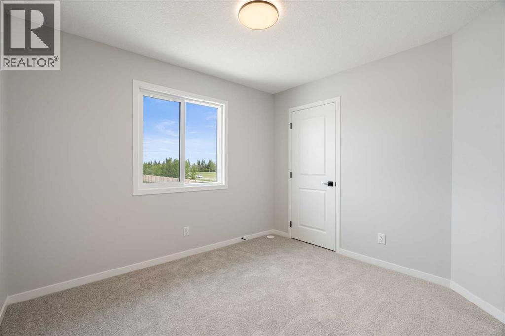 Photo 31 of 262 West Grove Lane Sw, Calgary AB