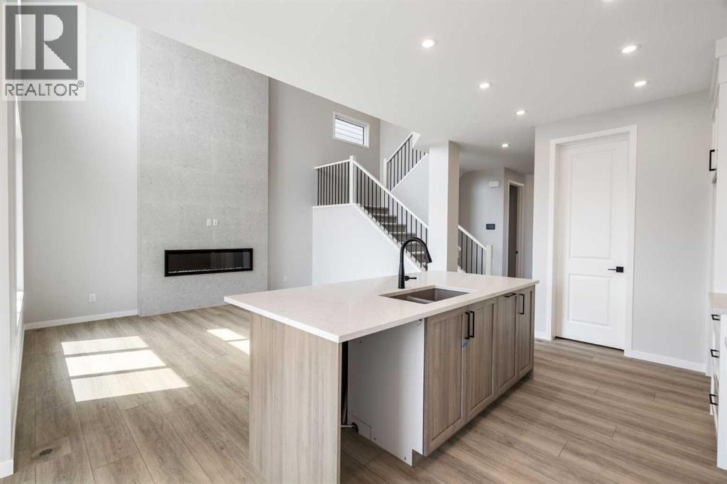 Photo 9 of 262 West Grove Lane Sw, Calgary AB