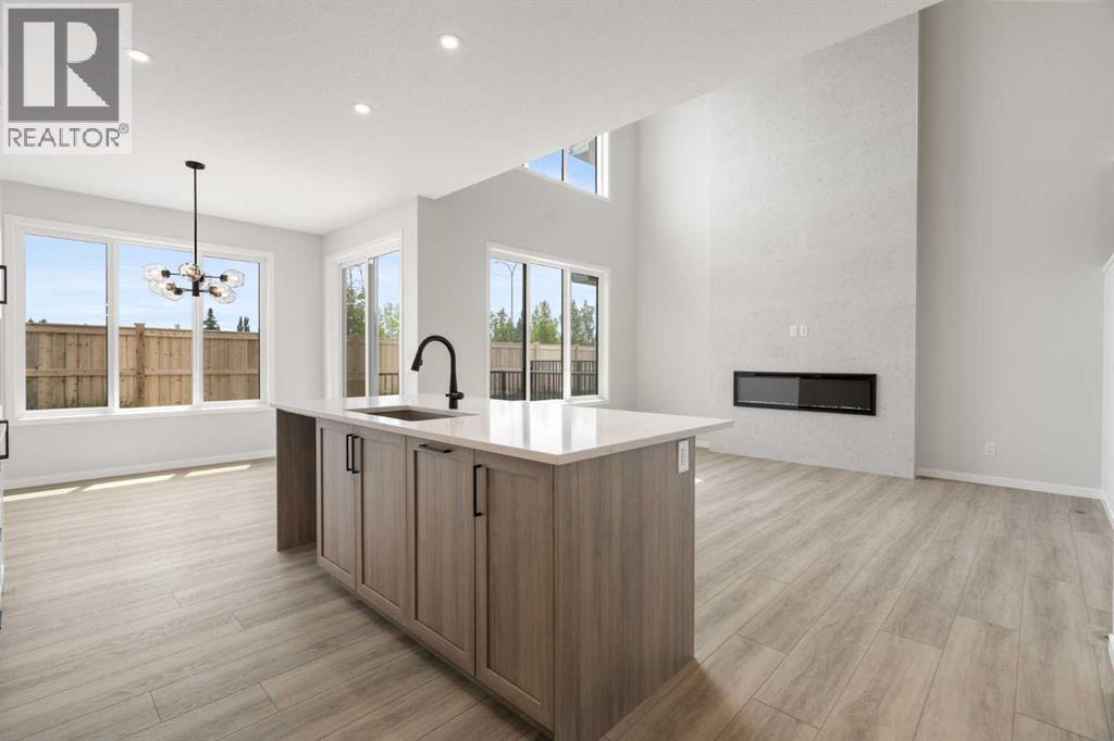 Photo 4 of 262 West Grove Lane Sw, Calgary AB