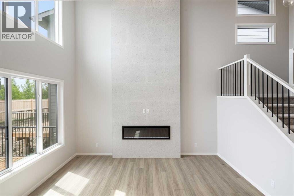Photo 15 of 262 West Grove Lane Sw, Calgary AB
